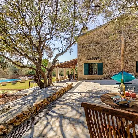 Villa Sleeps 8