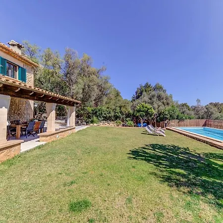 Villa Sleeps 8 Pollenca
