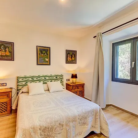 Villa Sleeps 8 Pollenca