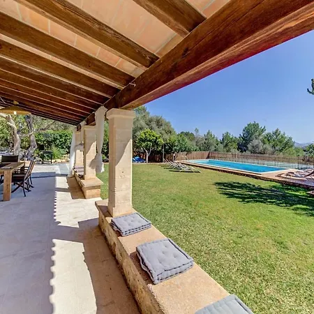 Sleeps 8 Pollenca