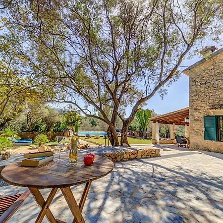 Villa Sleeps 8 Pollenca