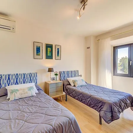 Villa Sleeps 8