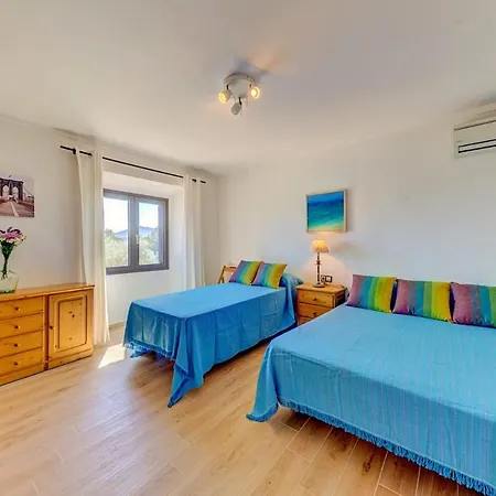 Sleeps 8