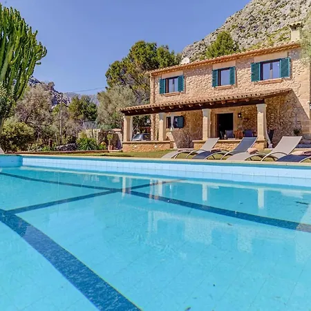 Sleeps 8